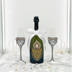 Dom Pérignon Champagne & Luxury Toasting Flutes Wedding Gift Set