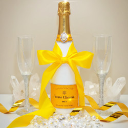 Veuve Clicquot Champagne And Crystal-Adorned Wedding Toast Flutes Gift Set
