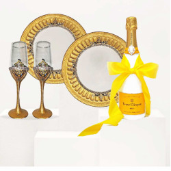 Luxury Veuve Clicquot Brut Champagne Wedding Gift Set