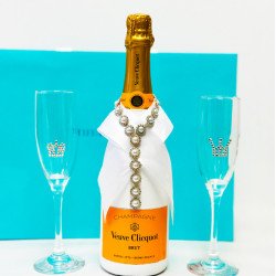 Tiffany Toasting Flutes & Veuve Clicquot Champagne Gift Set Tiffany Toasting Flutes & Veuve Clicquot Champagne Gift Set