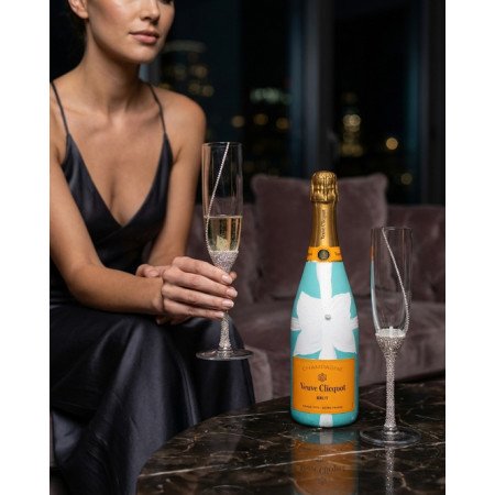 Handpainted Veuve Clicquot Champagne + Tiffany & Co custom design flutes Handpainted Veuve Clicquot Champagne + Tiffany & Co custom design flutes